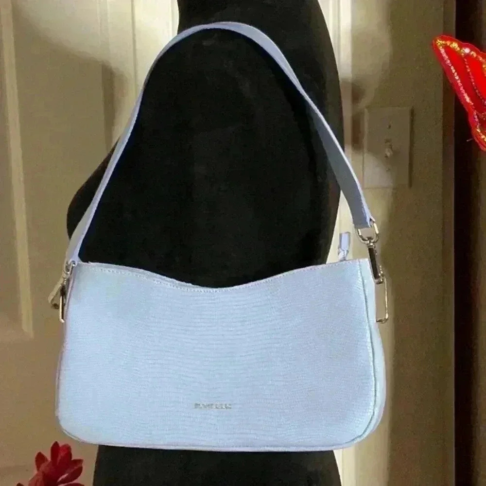 NEW Blame Lilac Leather Bag missing side ties looks great with jeans - Picture 8 of 10